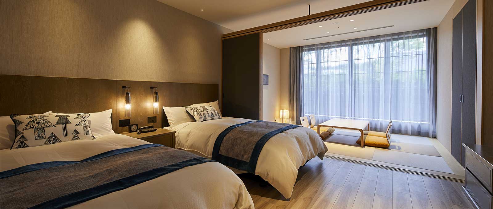 和洋室　定員：4名　広さ：43～45㎡