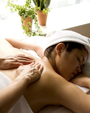 リラクゼーションサロン「RYFIA（リフィア）」