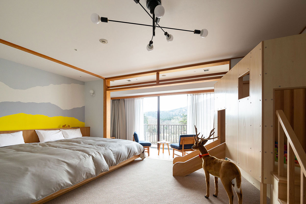 BIG BED ROOM PHOTO 1