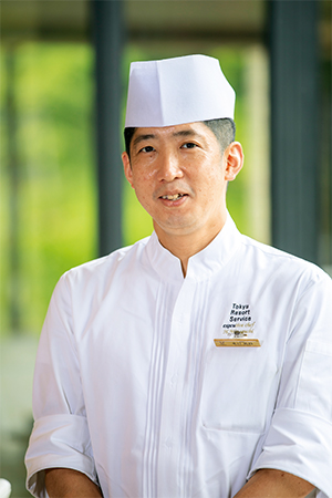 総料理長 新井　満