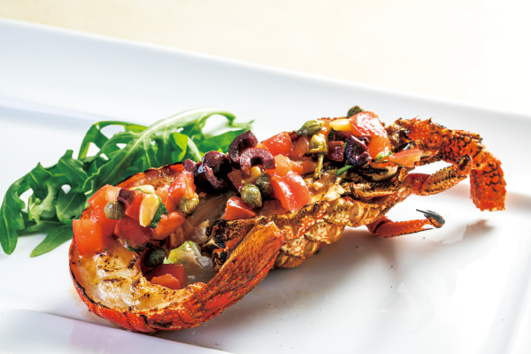 魚料理「イセエビのロースト イスキア風」