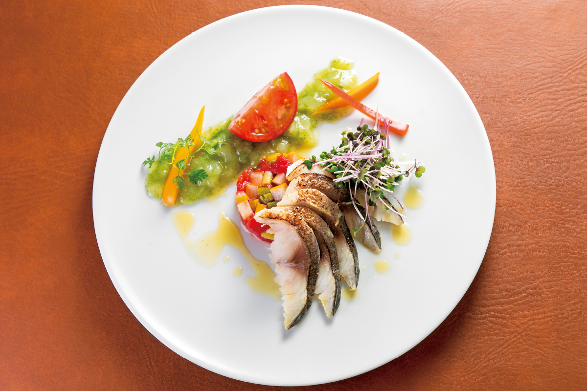 牧之原の恵みをふんだんに取り入れたディナーコース