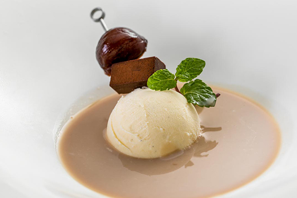 栗のスープとバニラアイス