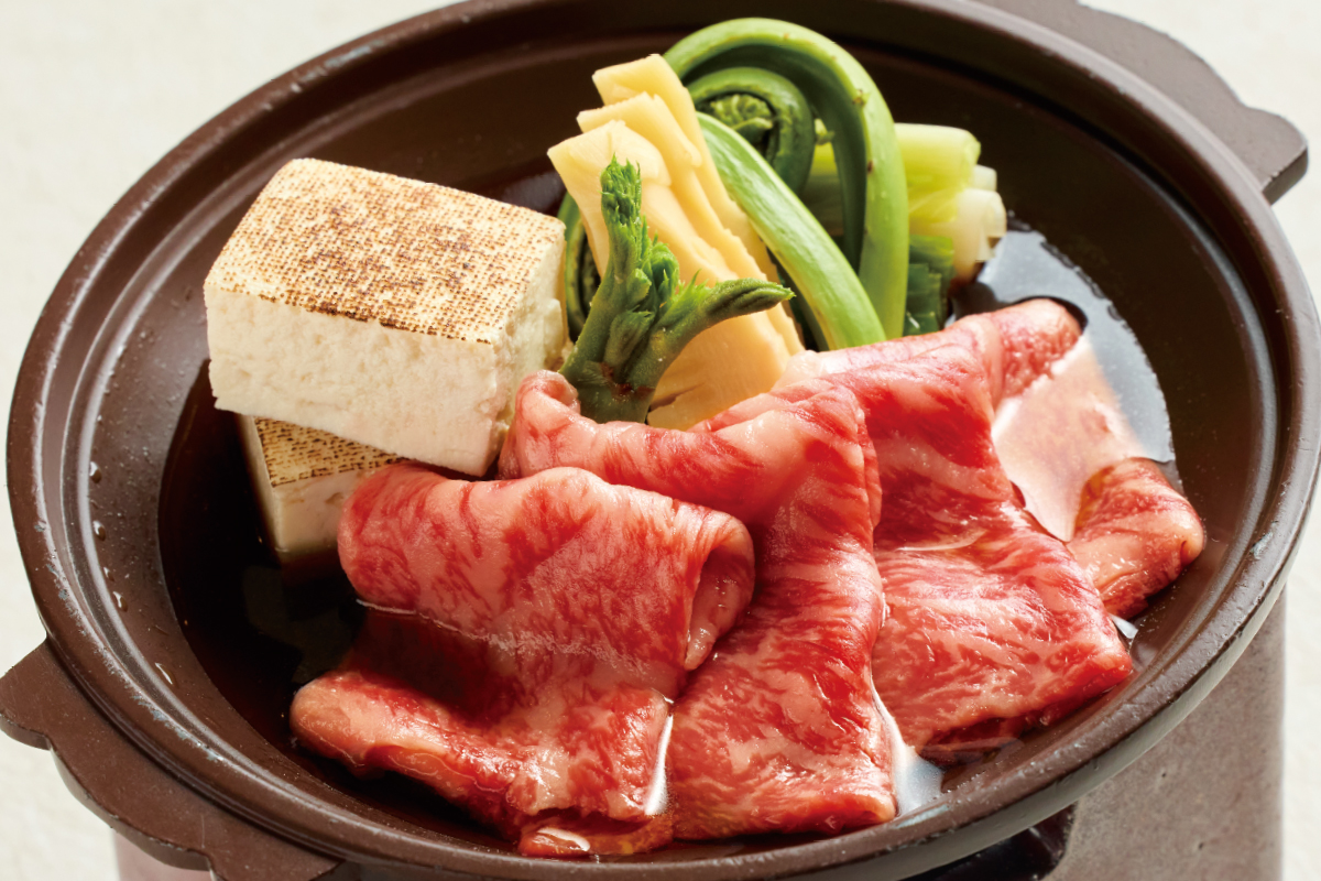 春の山菜のほろ苦さがアクセント