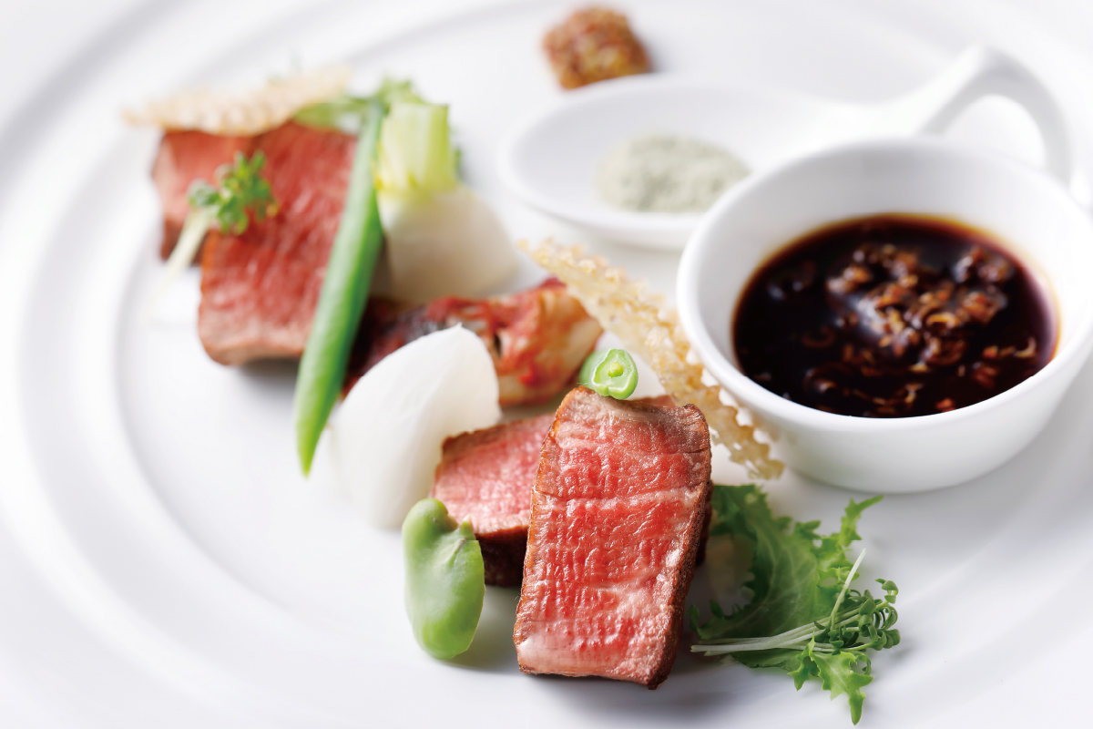 地産の食材をふんだんに用い和のエッセンスをプラスしたフレンチ