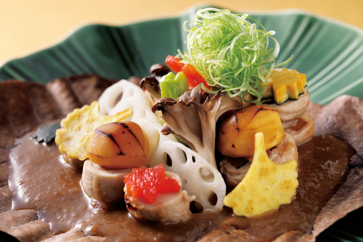 ふじのくにいきいきどりと伊豆味噌の朴葉焼き