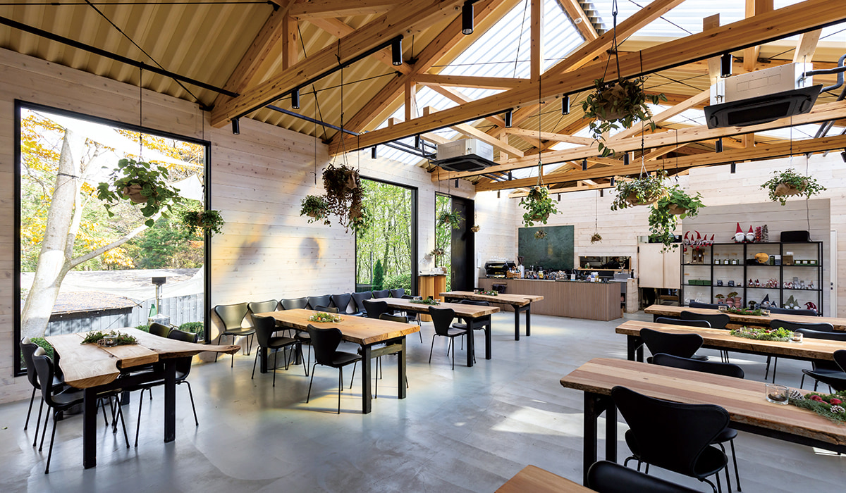 ニコライ バーグマン 箱根ガーデンズ