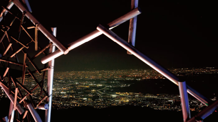 六甲ガーデンテラス 自然体感展望台 六甲枝垂れ