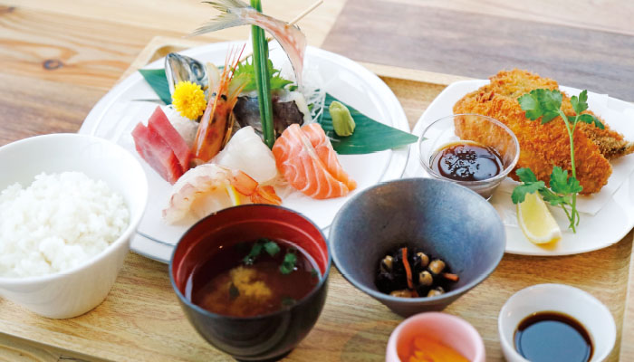 カフェ&レストラン LA MER BLEUE(ラメールブルー)