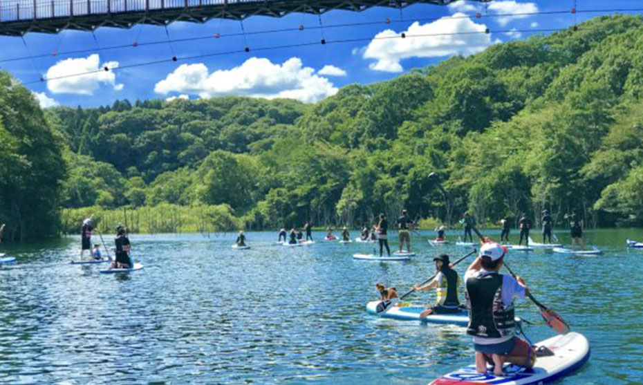 湖面ゆったりサップと湖畔散歩で、矢の目ダム湖を学ぼう