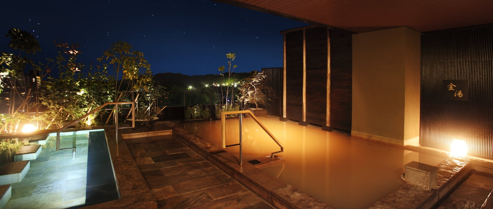 温泉大浴場 露天風呂（金泉）