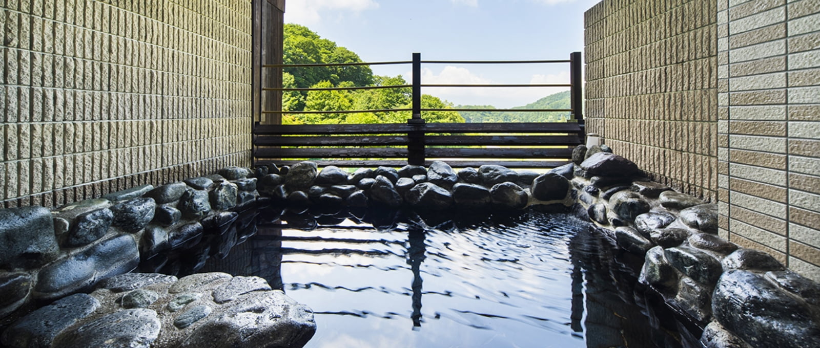 温泉露天風呂